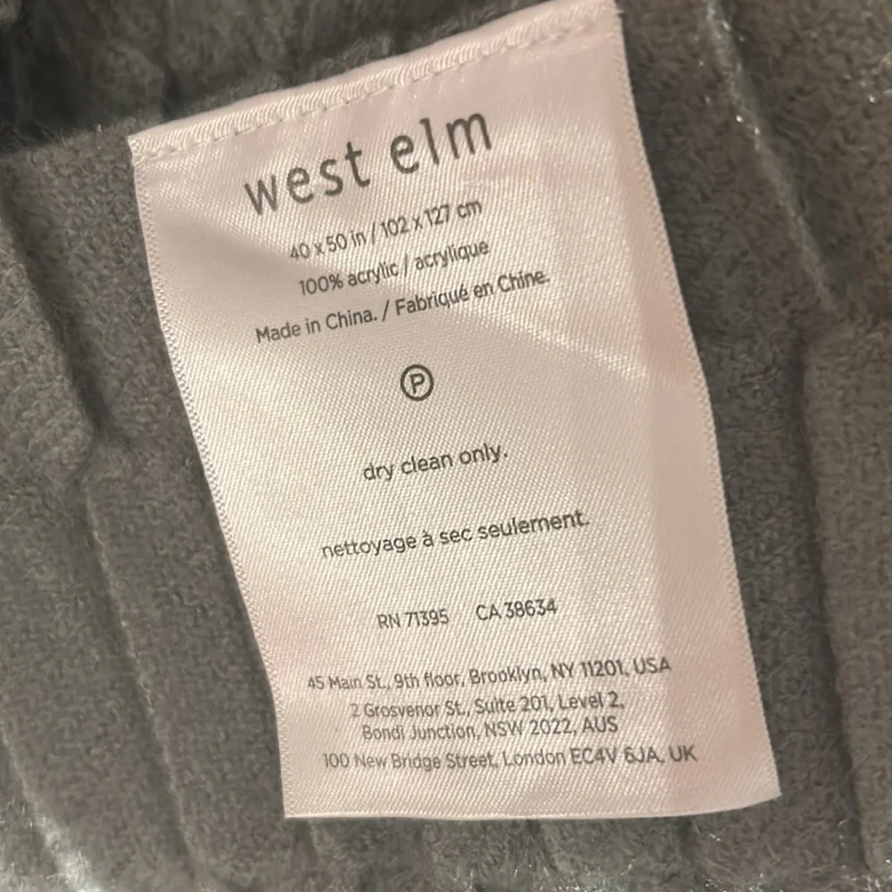 West Elm UNIQUE Gray Knit Throw 50” X 40 plus free bedside wicker small ‘tray’